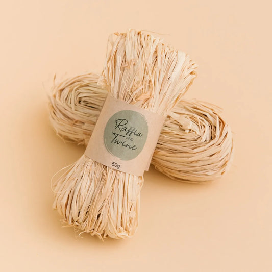 Natural raffia fibre bundle for basket weaving and crafts